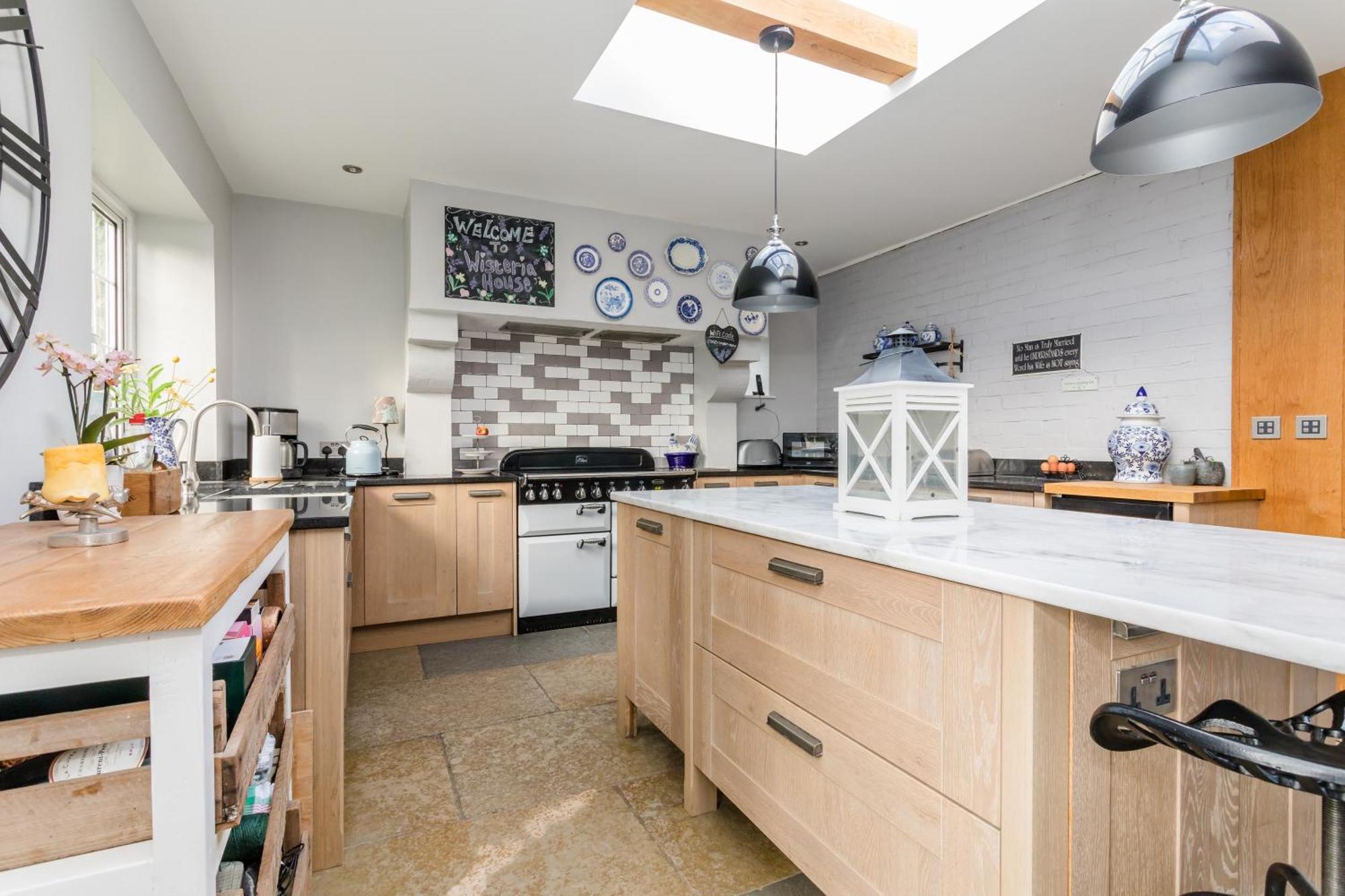 Pretty Country Home Dog Friendly On Request Henfield Екстер'єр фото