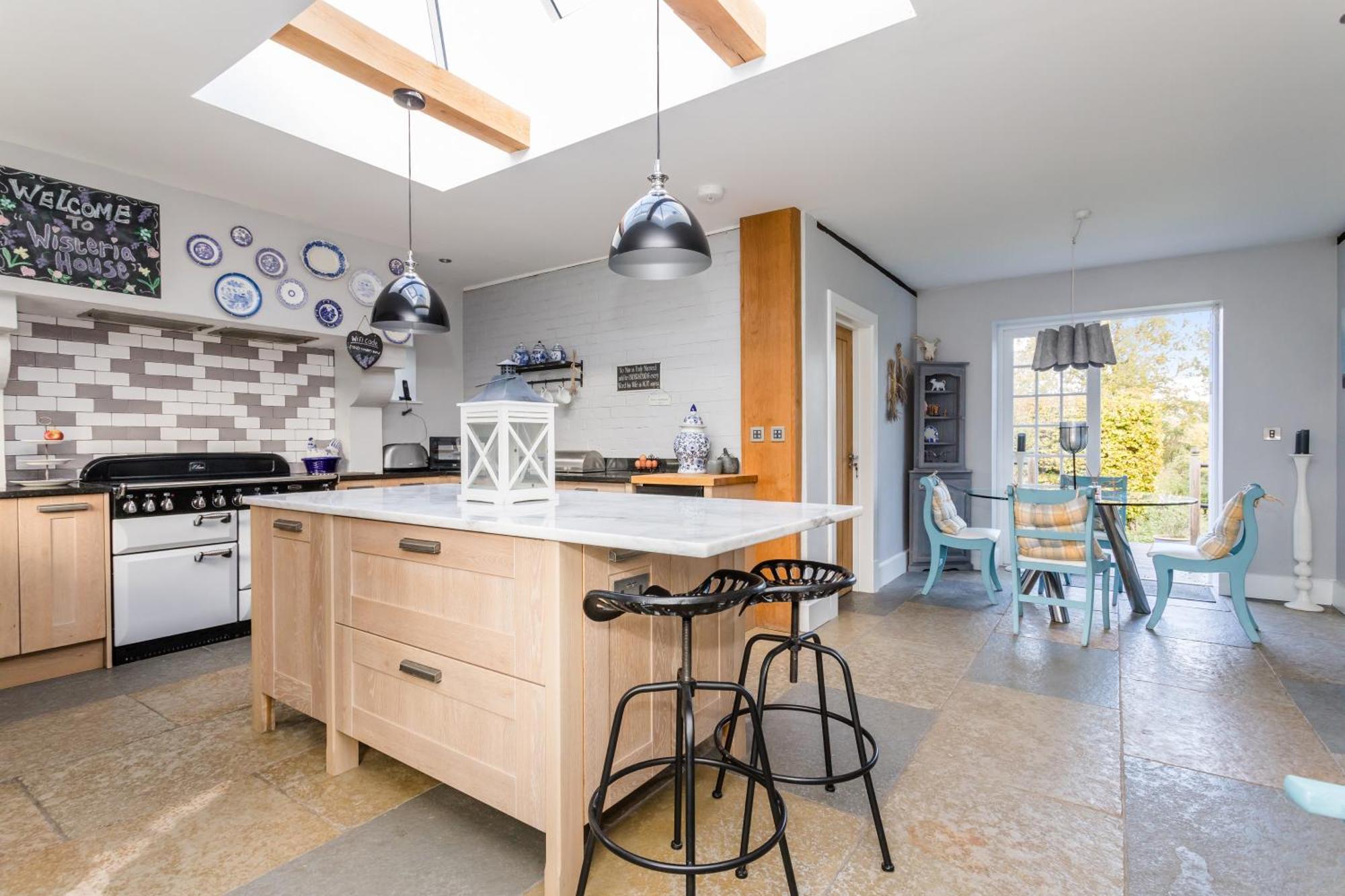 Pretty Country Home Dog Friendly On Request Henfield Екстер'єр фото